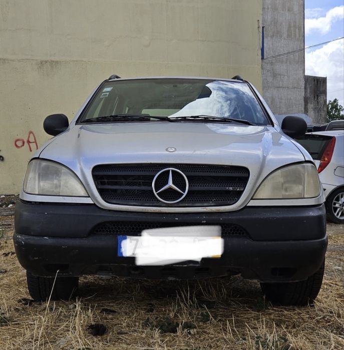 Mercedes ML 320 inteiro para peças.