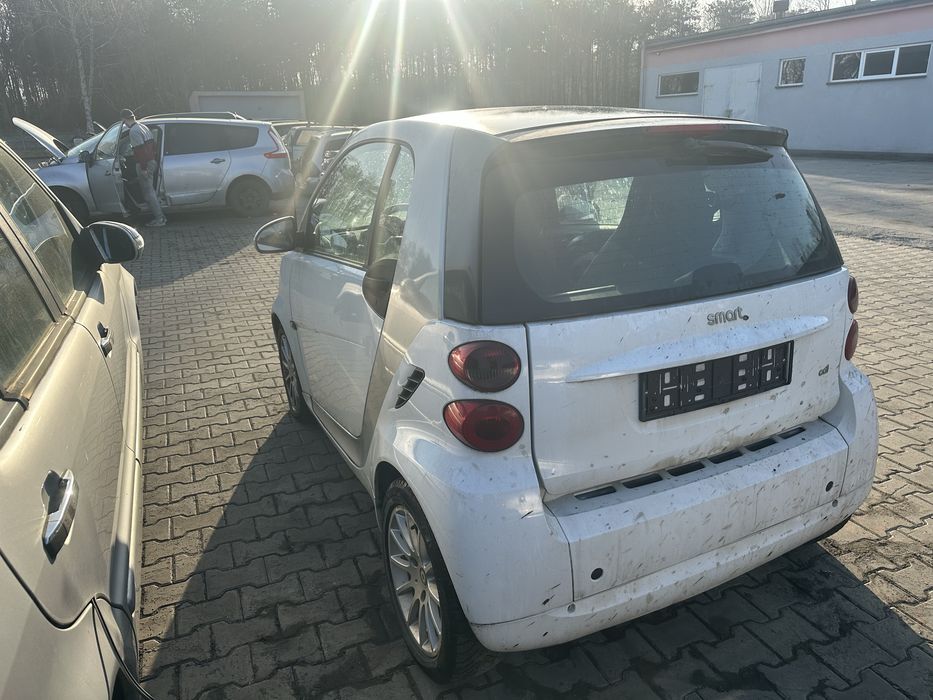 Smart Fortwo 0.8 CDI 2009 w całości na części