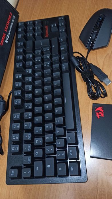 Ігровий комплект Redragon Gaming Essentials S113-KN, що складається з