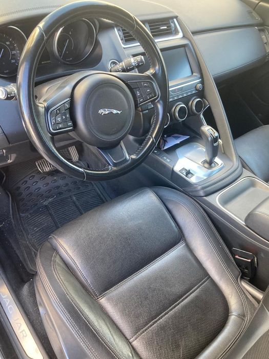 Jaguar E-Pace foto 5