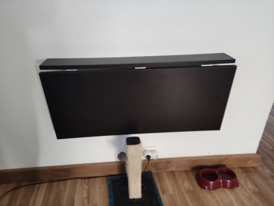 Mesa de parede, preta