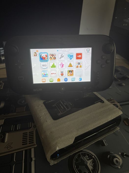 Nintendo Wii U Mario Kart 8 Premium Pack