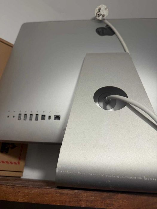 Mac Apple 2010 a funcionar504973447765043201