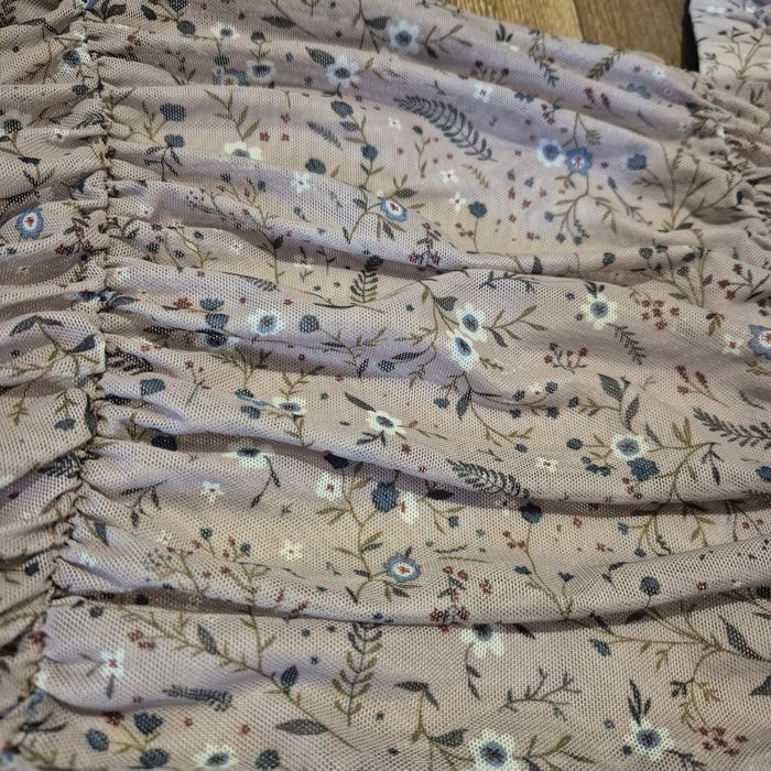 Krótka bluzeczka z rękawem top w kwiaty  rozmiar L