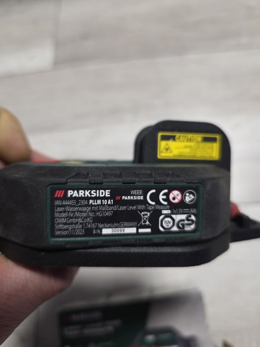 Poziomica laserowa z miarką PARKSIDE