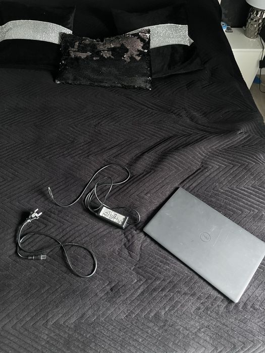 Dell vostro 15 3510 i3
