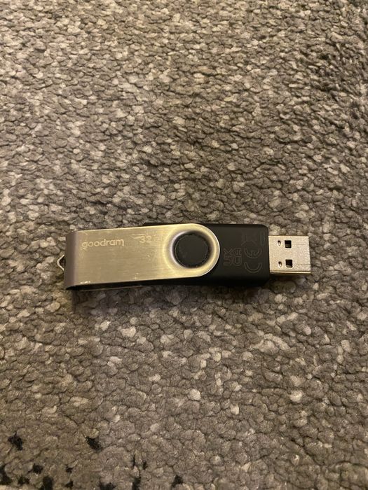 pendrive Goodram 32gb