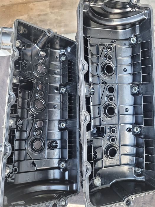 Клапані кришки Ауді 3.0 tdi 23го года