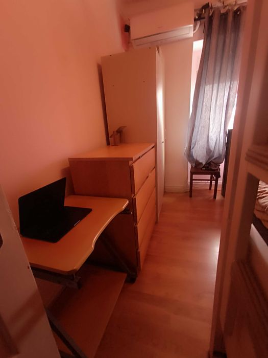 Quarto Triplo c/ Cama Casal, Beliche, TV 50", Netflix & AC