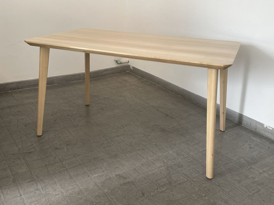 Uma mesa jantar / secretária “ Lisabo “ IKEA