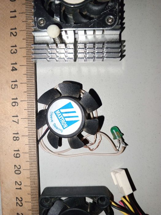 Вентилятор кулер управляемый 3pin для плат.