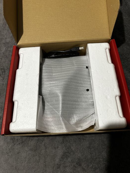 AKAI MPD218 – Controlador MIDI