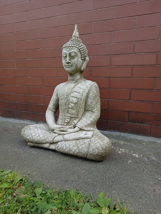 Figura antyczna z betonu Budda