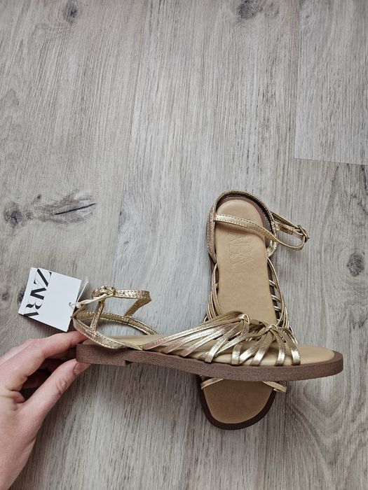 Zara босоніжки сандалі для дівчинки