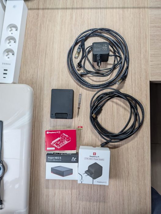 Rasperry Pi5 8GB+obudowa Argon Neo 5