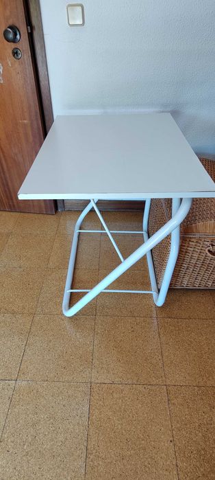 Mesa de secretária de criança