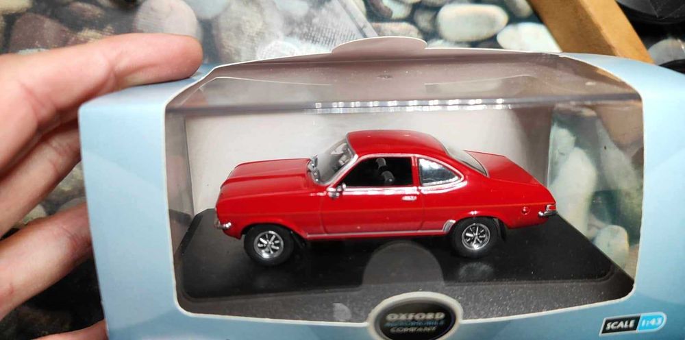 1/43 Vauxhall Firenza 1800 Sport SL Flamenco Red - Oxford