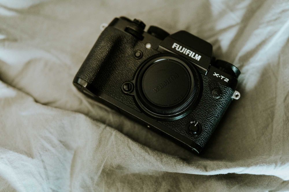 Fujifilm XT2 body + grip