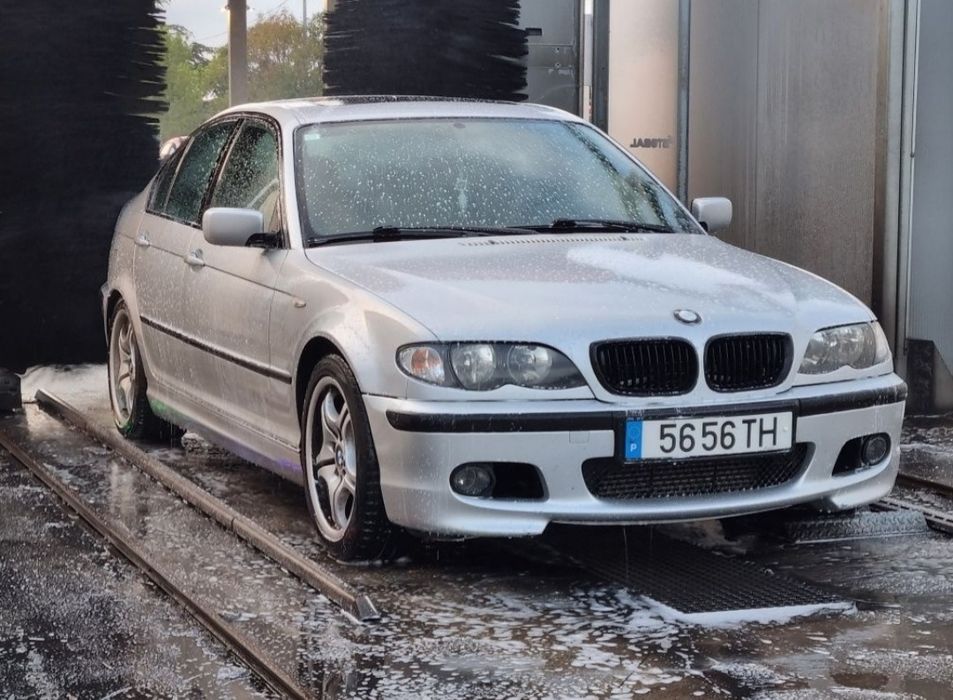 BMW 320