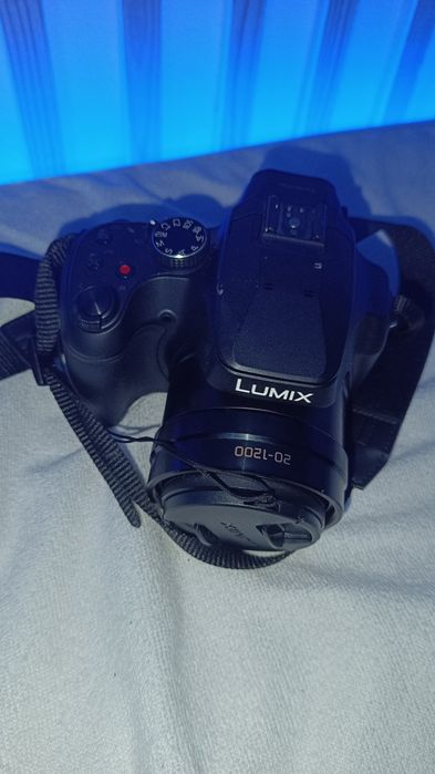Máquina Fotográfica Panasonic DC-FZ82D  + Cartão 128GB