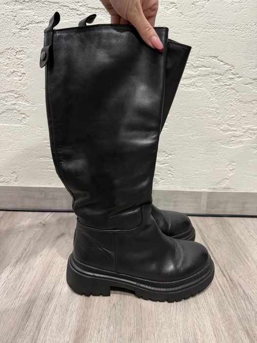 Шкіряні сапоги жіночі