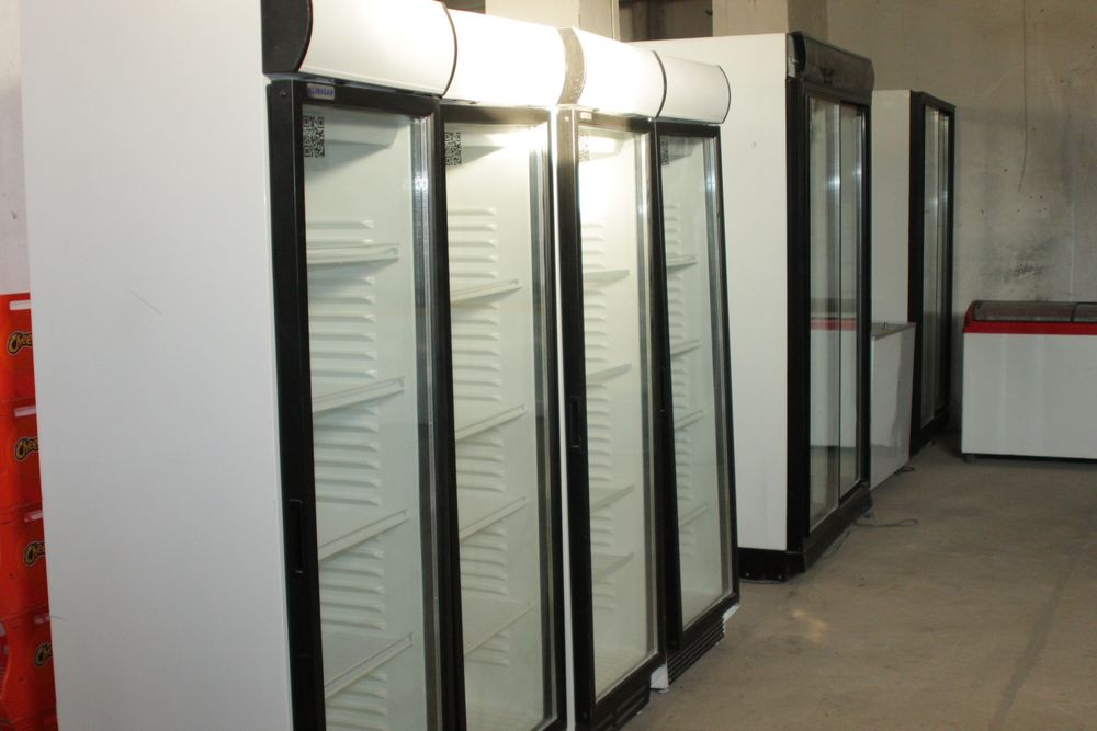 Однодверний холодильник, барний холодильник, для напоїв, сирів, пива.