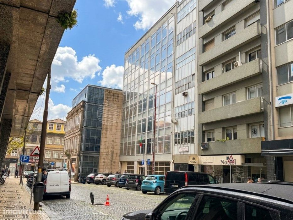 T0 Pronto a estrear e a rentabilizar, no Centro do Porto - Rua do B...