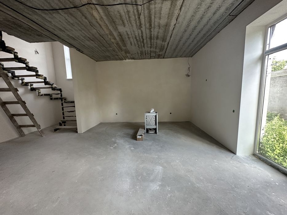 Сучасний Таунхаус в гарному районі 70м2 бруківка