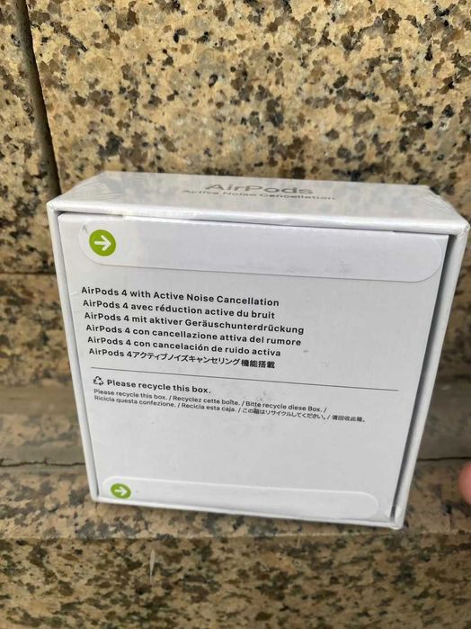 NOWE Słuchawki Bluetooth Apple AirPods 4
