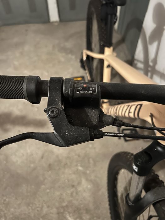 Vendo bike Specialized Rockhopper