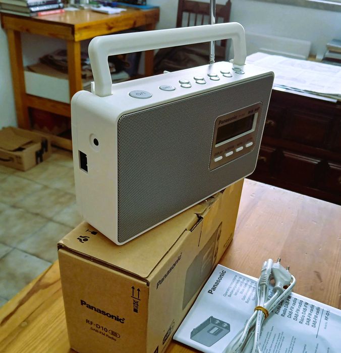 Rádio Panasonic RF D10