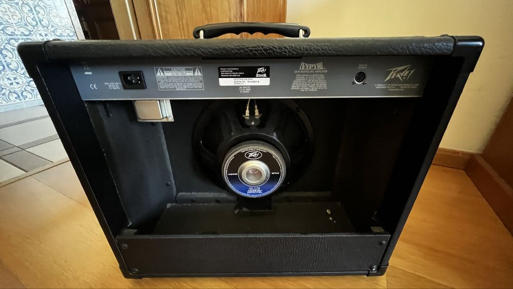 Amplificador Peavey Vypyr 30