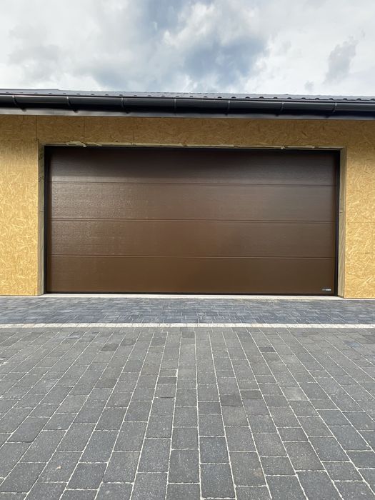Brama garażowa segmentowa srebna 5000x2250