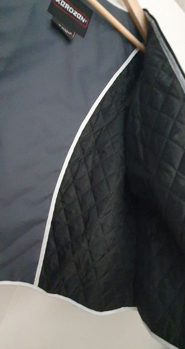 Casaco mota senhora Kerozen
tamanho 4XL
Marca Kerozen
Nuevo

Para mais