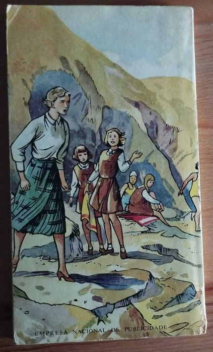 O Colégio das Quatro Torres - Enid Blyton (1974)