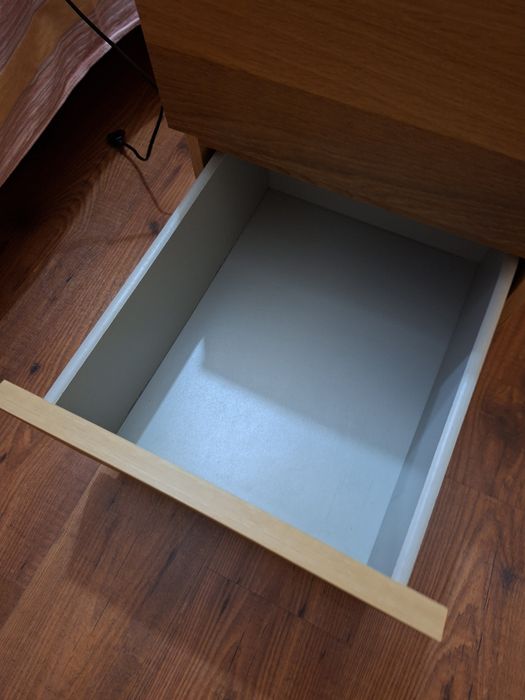 2 Mesas de cabeçeira  IKEA