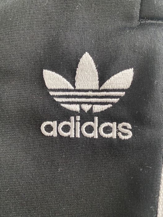 Calças Adidas como novas