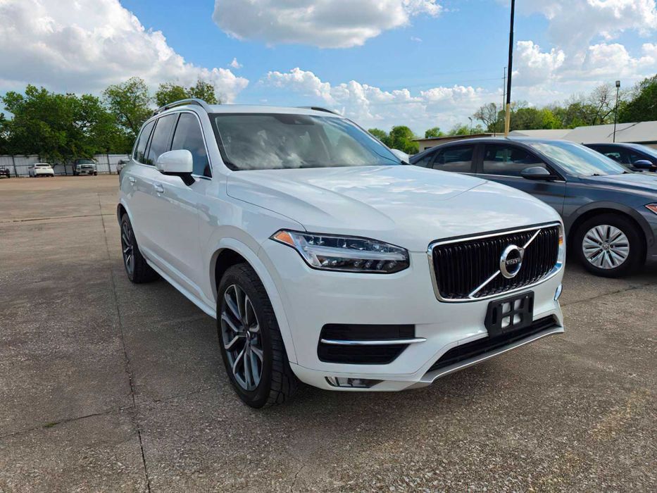 Volvo XC90 T5 Momentum      2019