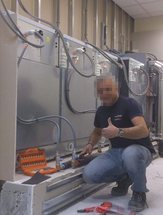 Máquina de lavar roupa e secar roupa Self service