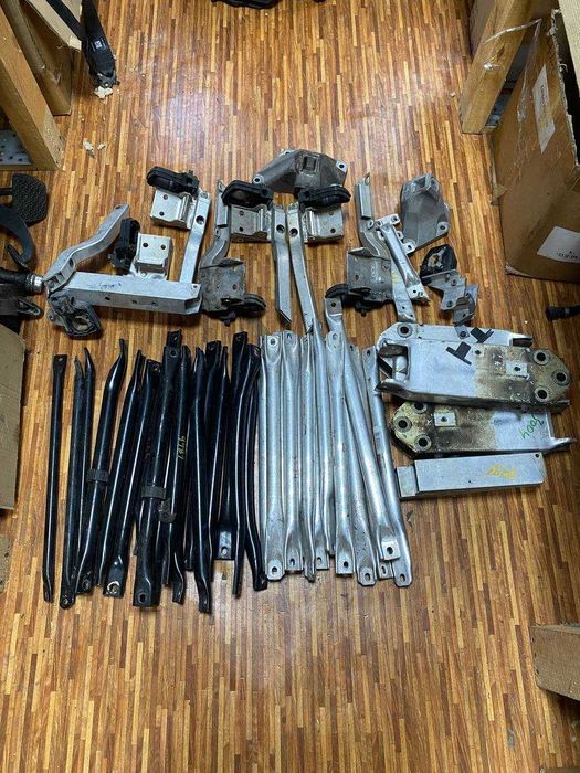 Усилители (распорка) + кронштейны трубы BMW F01 F10