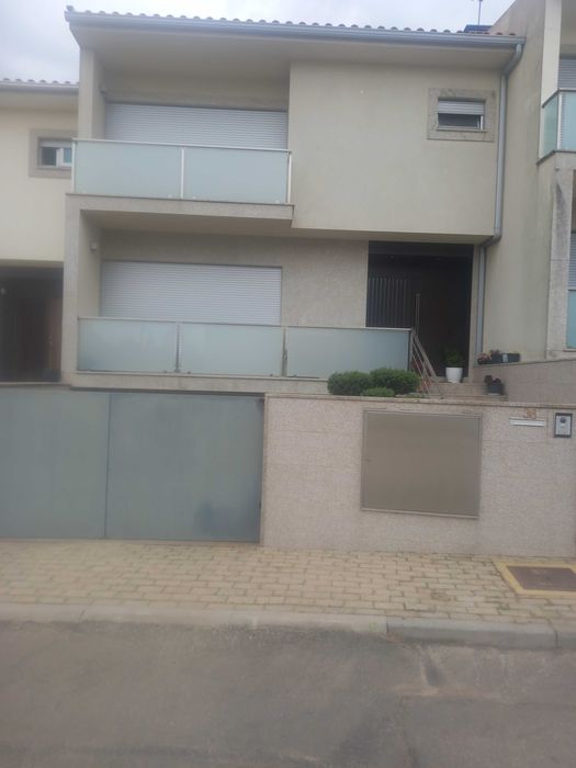 Moradia T3 para venda