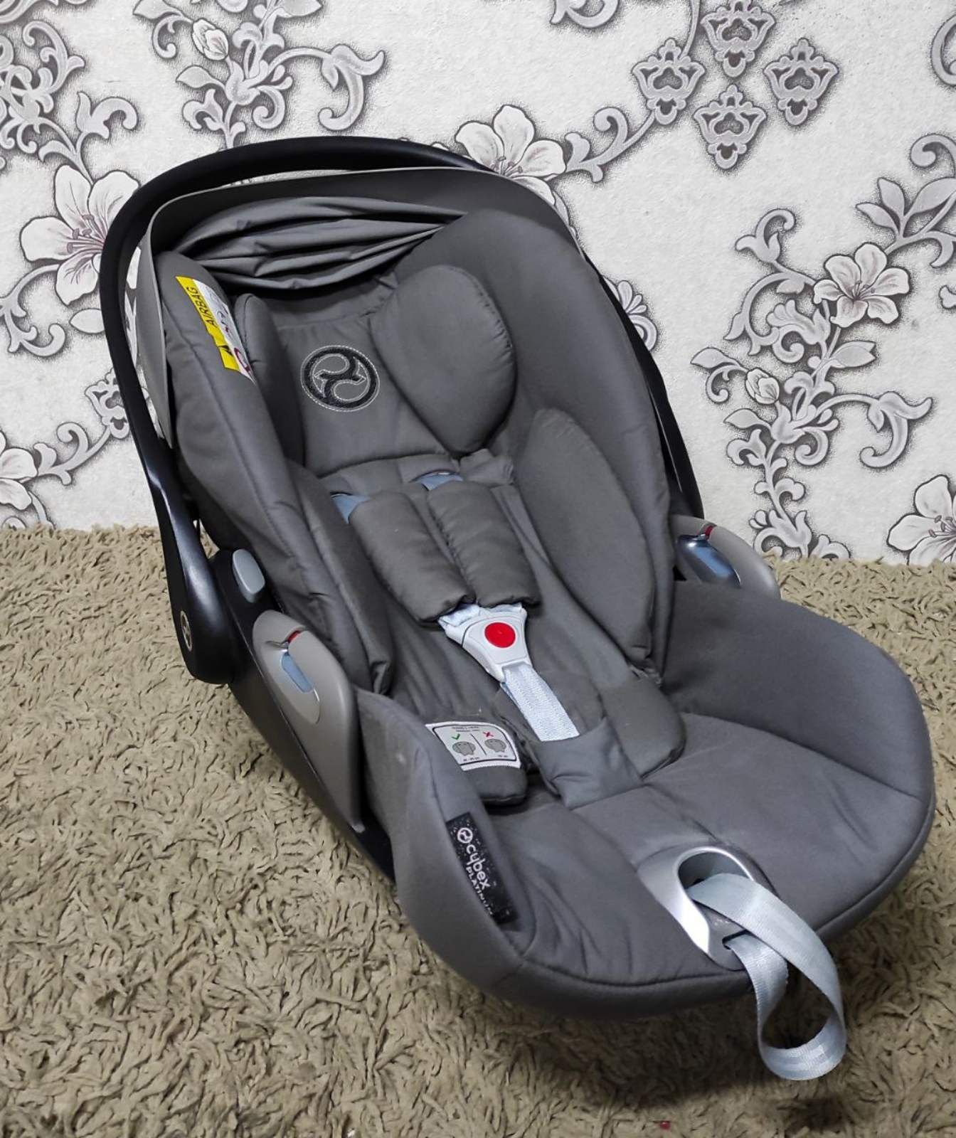 Cybex cloud z manhattan clearance grey