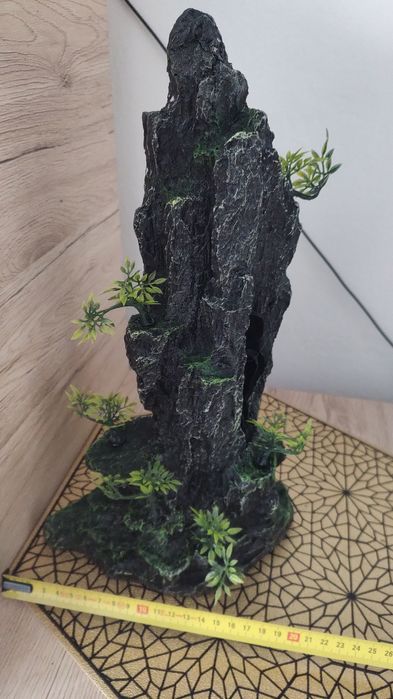 Dwie figurki ozdobne do akwarium, terrarium