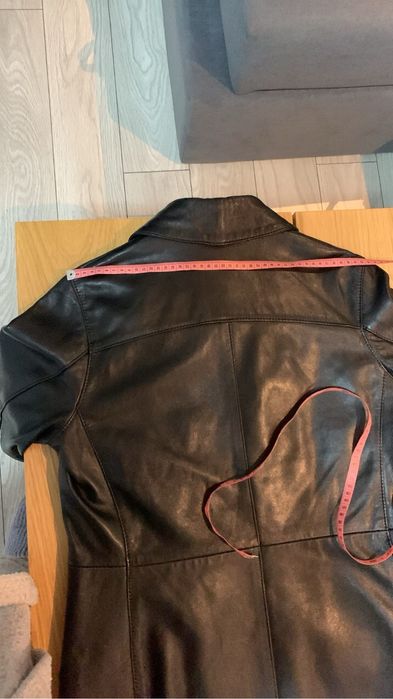 Жіночий шкіряний плащ Paskal