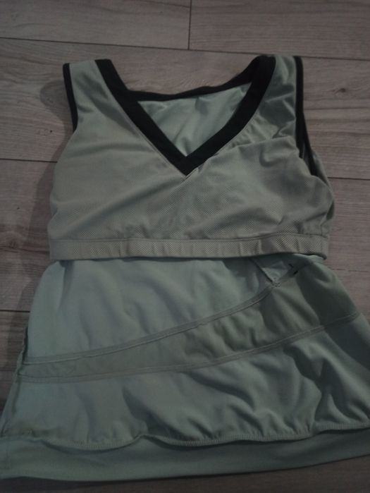 Koszulka sportowa rozm. 38/40 Nike.