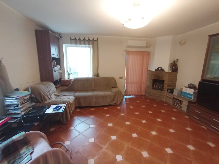 Продается 2-х этажный дом в Крыжановке