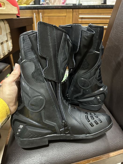 Botas Dainese novas