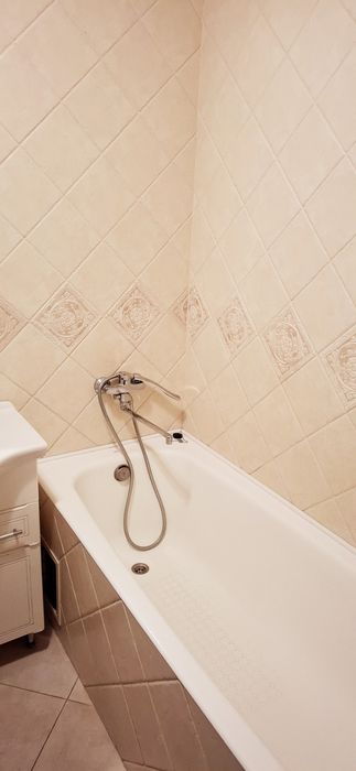 Сдам 2 кв  Новые Дома  Коммунальный рынок. 7000 гр.