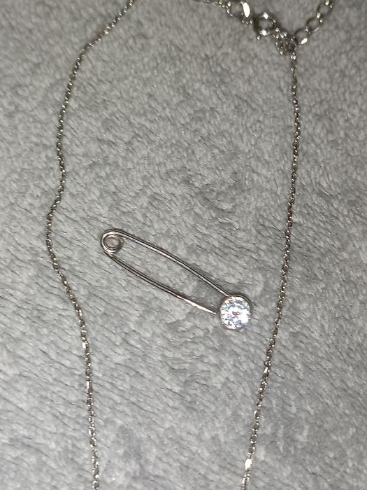 Серебро новое недорого: булавка, цепочка, буква А