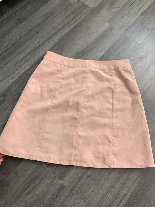 Spódnica z wysokim stanem